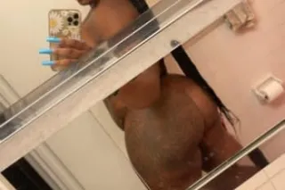 Gorgeous Ebony 🥰Looking To Make Fantasies❤ Come True Top & Bottom Super Wet And Warm Pussy🔥 Incall/Outcall🚗Car date✅Available 24/7 - Image 4