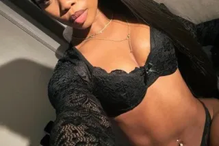 slim gawdy 😜 - Image 1